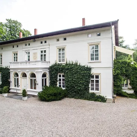 Herrenhaus Gut *